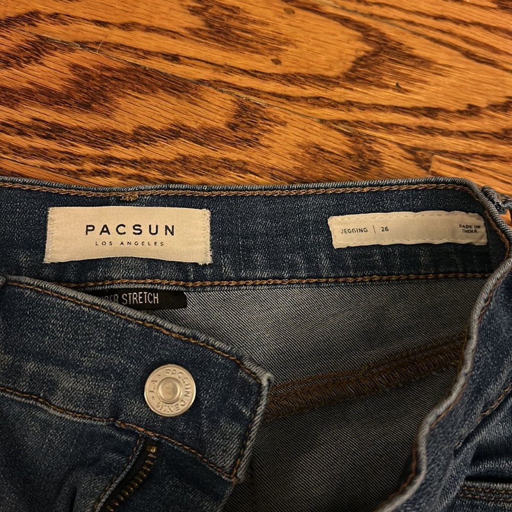 PacSun Ripped Jeans - Picture 4 of 4